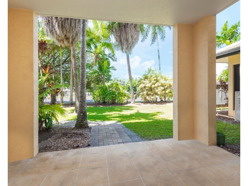 1/2-4 McGuigan Street, Earlville QLD 4870