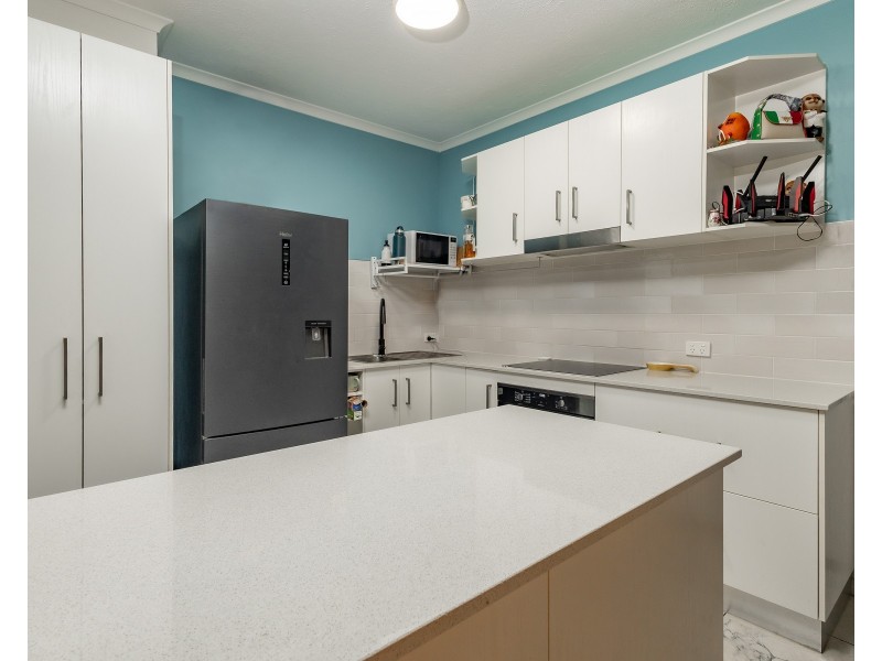 1/2-4 McGuigan Street, Earlville QLD 4870