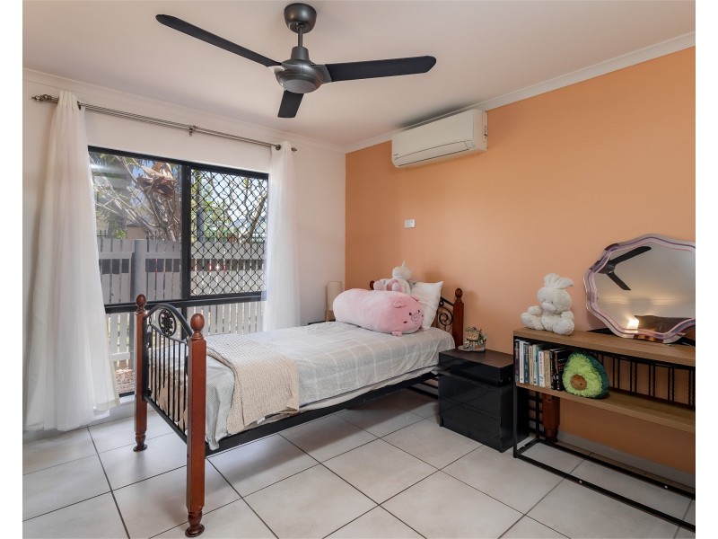 1/2-4 McGuigan Street, Earlville QLD 4870