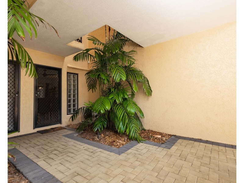 1/2-4 McGuigan Street, Earlville QLD 4870