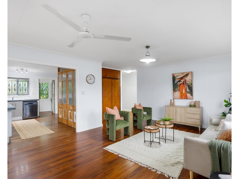 161-163 Jensen Street, Whitfield QLD 4870