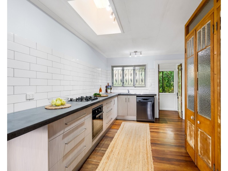 161-163 Jensen Street, Whitfield QLD 4870