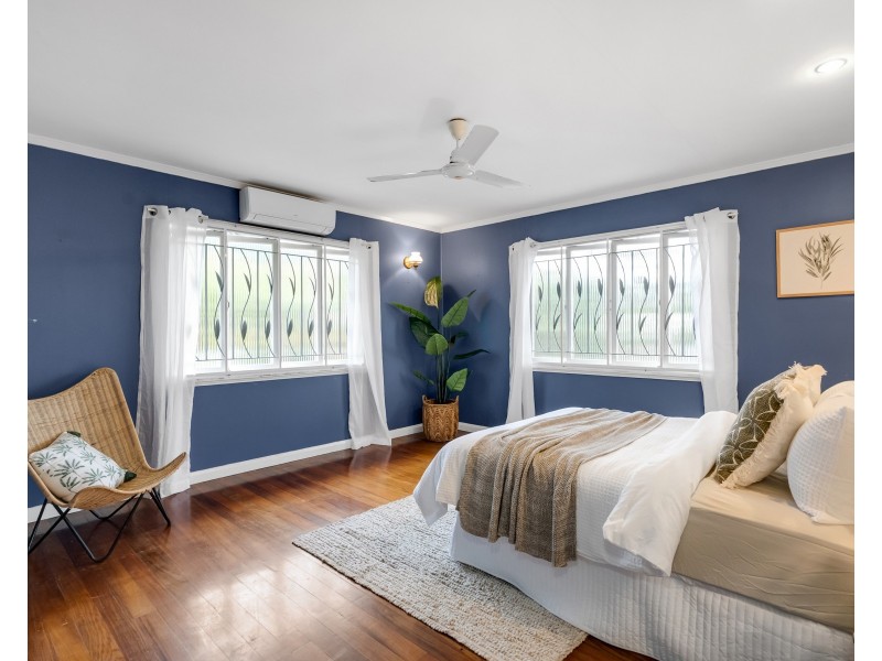 161-163 Jensen Street, Whitfield QLD 4870