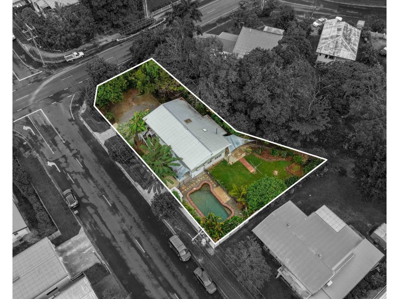 161-163 Jensen Street, Whitfield QLD 4870