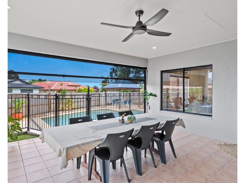 1 Spowatt Close, Kanimbla QLD 4870