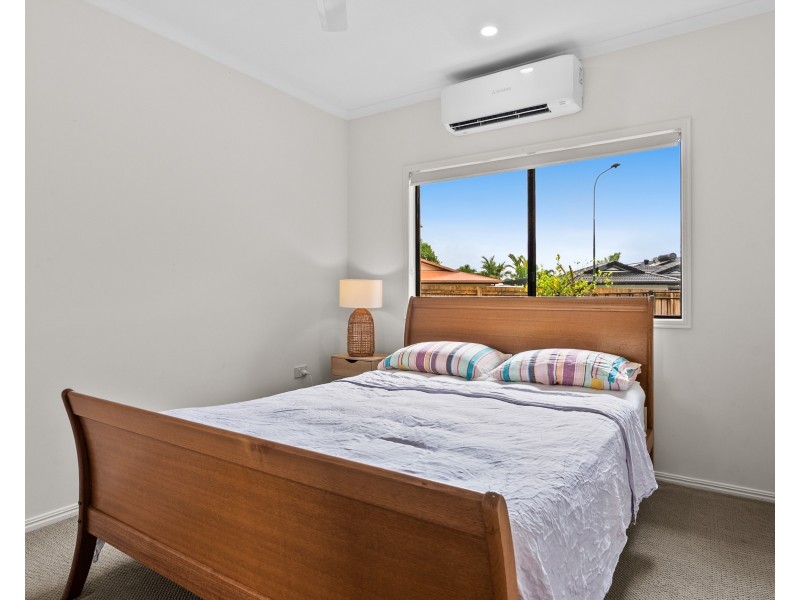 1 Spowatt Close, Kanimbla QLD 4870