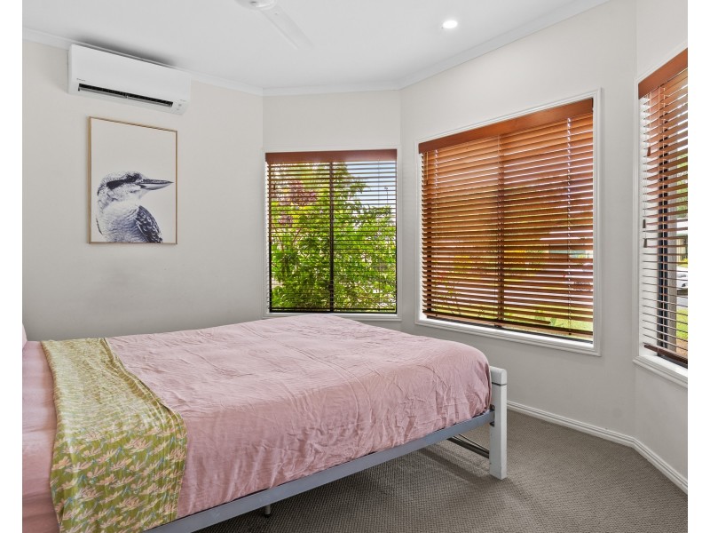1 Spowatt Close, Kanimbla QLD 4870
