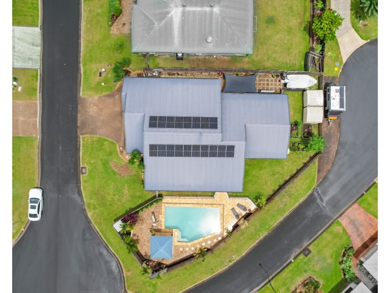 1 Spowatt Close, Kanimbla QLD 4870