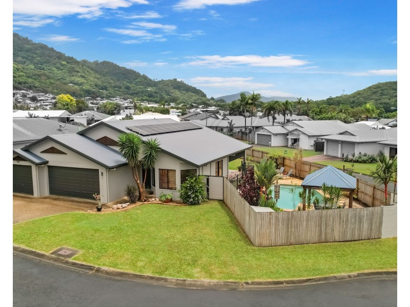 1 Spowatt Close, Kanimbla QLD 4870