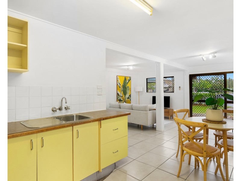 18 Stephens Street, Manunda QLD 4870