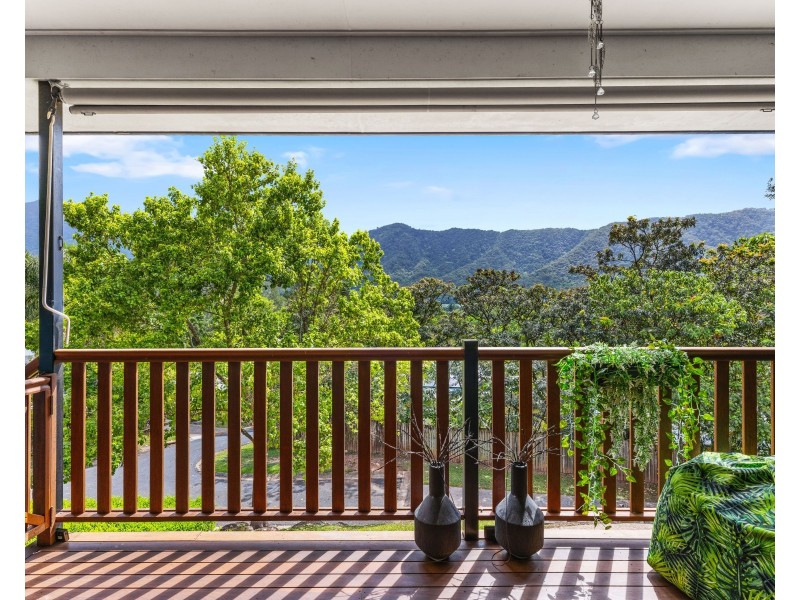 2 Powell Place, Bentley Park QLD 4869