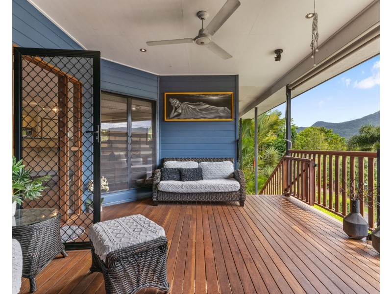 2 Powell Place, Bentley Park QLD 4869