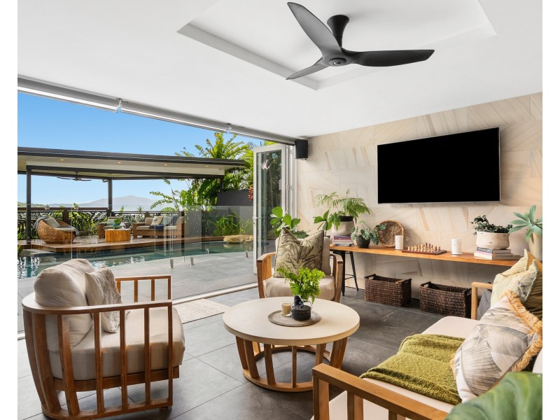 114A Hillview Crescent, Whitfield QLD 4870