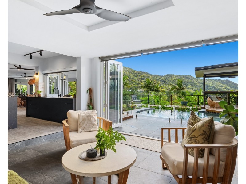 114A Hillview Crescent, Whitfield QLD 4870