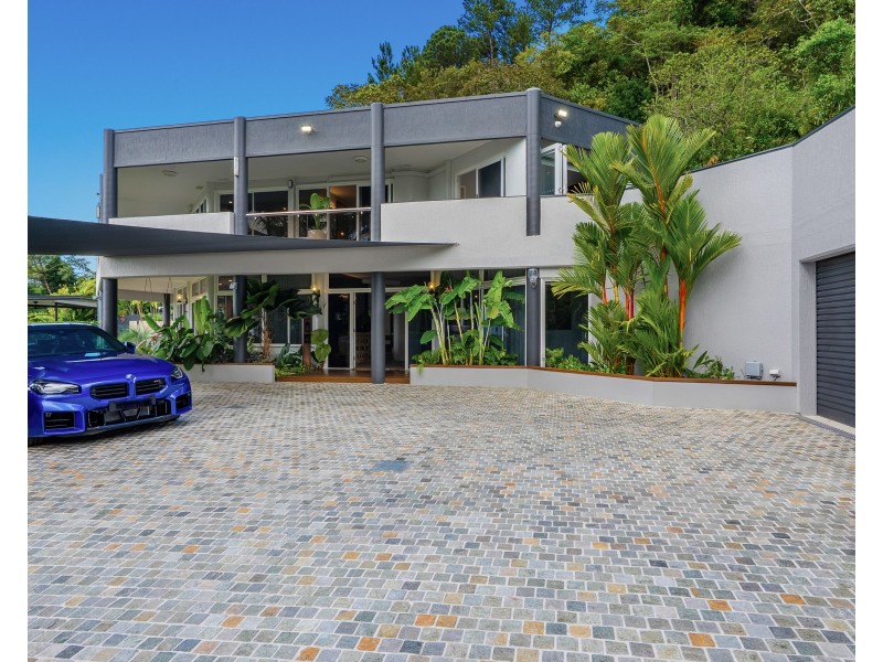 114A Hillview Crescent, Whitfield QLD 4870