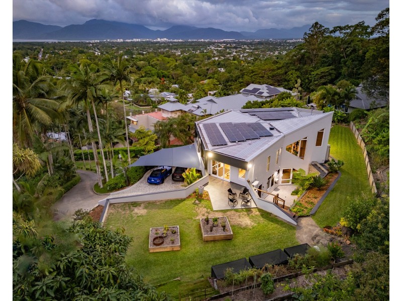 114A Hillview Crescent, Whitfield QLD 4870