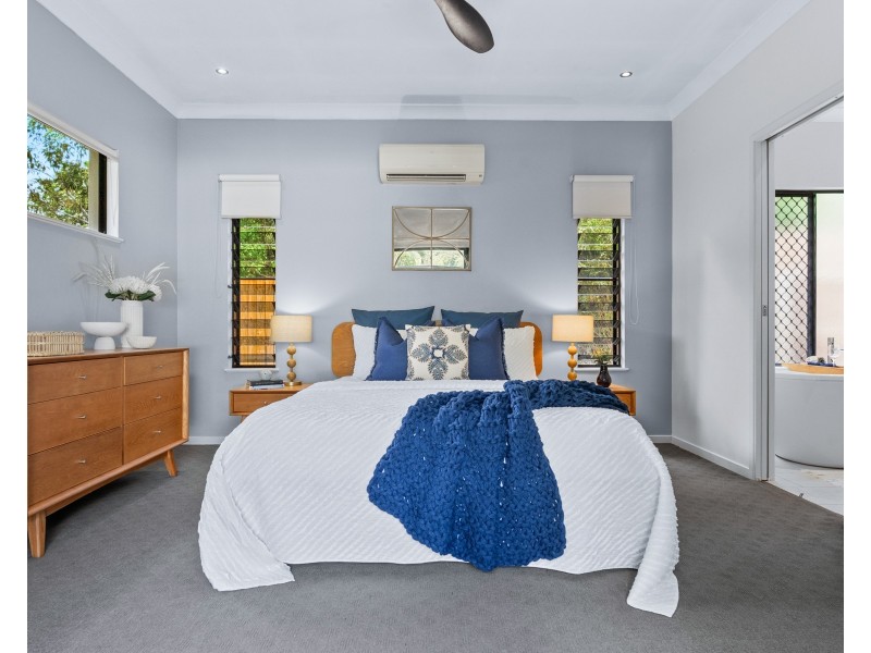 3  Eleanor Close, Mooroobool QLD 4870