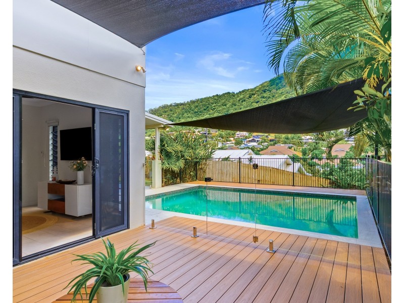 3  Eleanor Close, Mooroobool QLD 4870