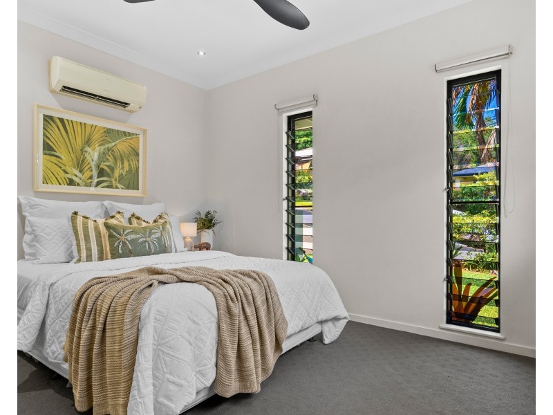 3  Eleanor Close, Mooroobool QLD 4870