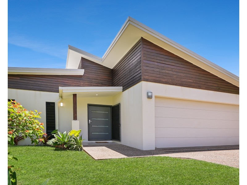 3  Eleanor Close, Mooroobool QLD 4870