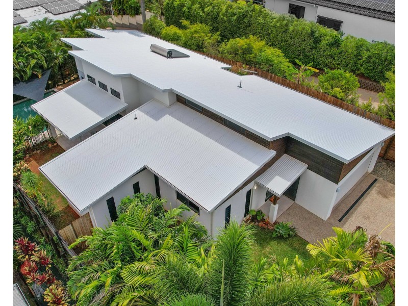 3  Eleanor Close, Mooroobool QLD 4870