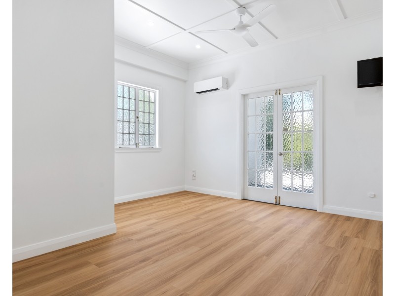 131 Lake Street, Cairns City QLD 4870