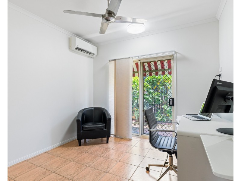 23 Nell Close, Kanimbla QLD 4870