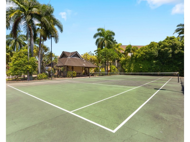 612/2-10 Greenslopes Street, Cairns North QLD 4870