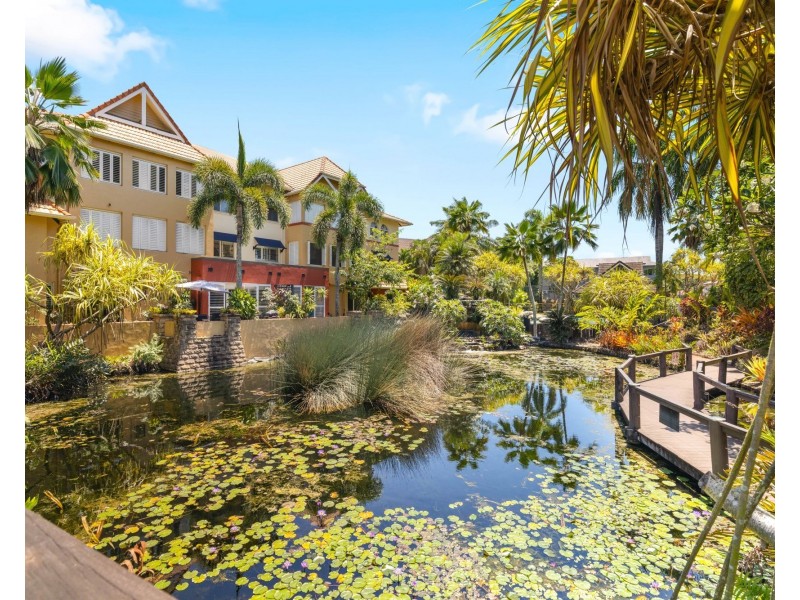 612/2-10 Greenslopes Street, Cairns North QLD 4870