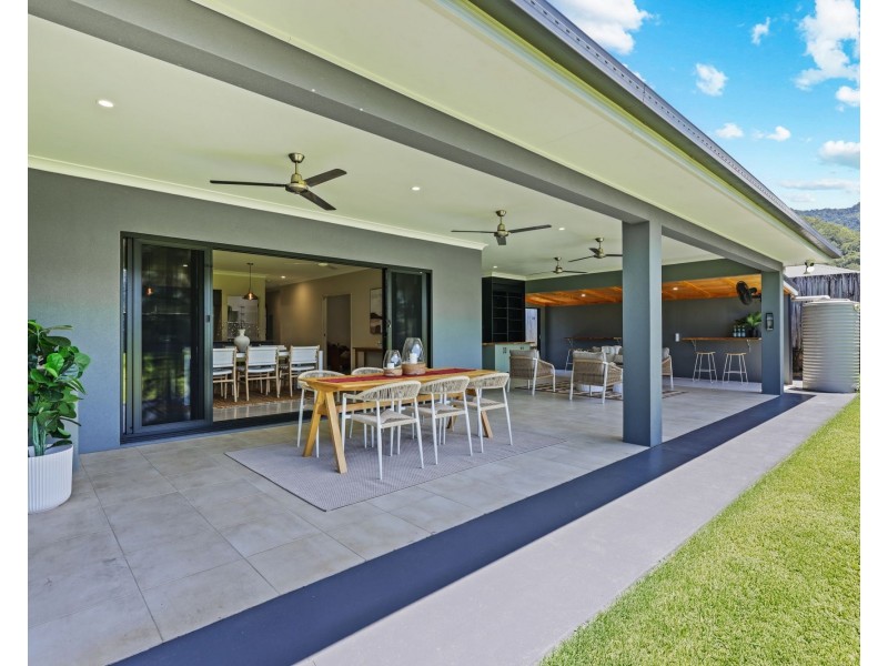 18 Steele Street, Edmonton QLD 4869