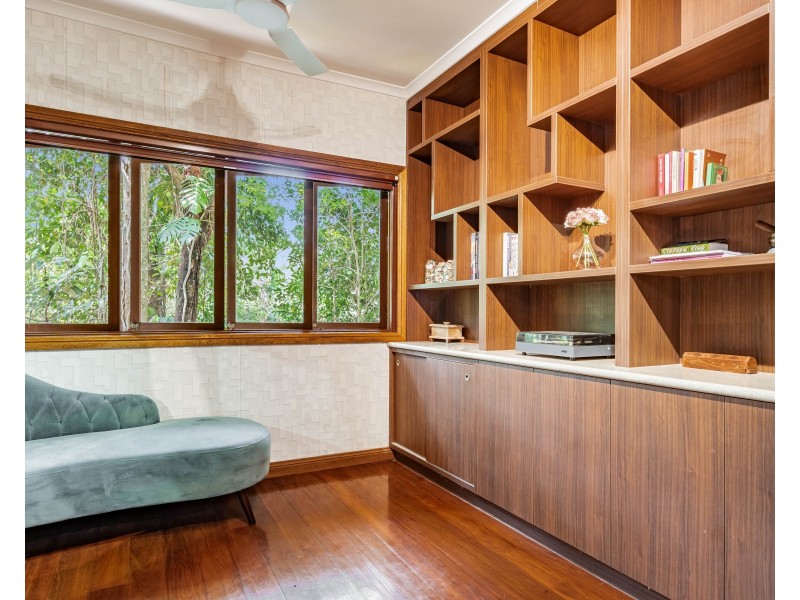11 Cananga Close, Kamerunga QLD 4870