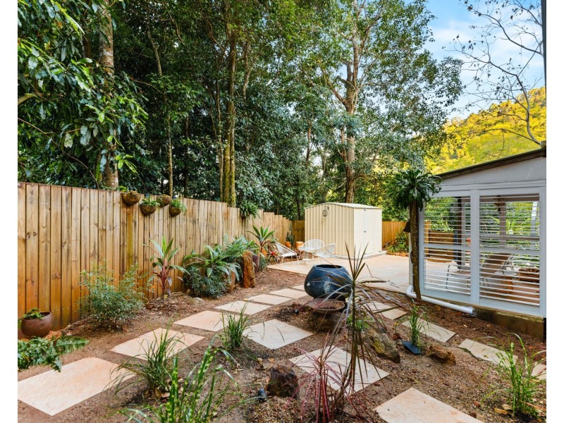 1 Cedrela Close, Kamerunga QLD 4870