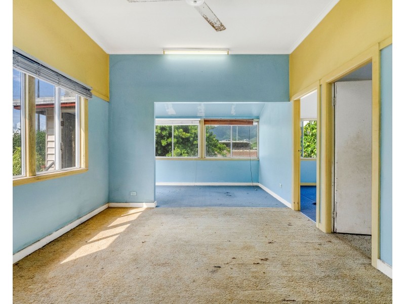 20 Tills Street, Westcourt QLD 4870