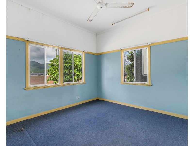 20 Tills Street, Westcourt QLD 4870