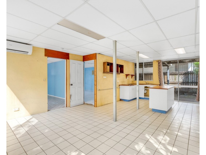 20 Tills Street, Westcourt QLD 4870