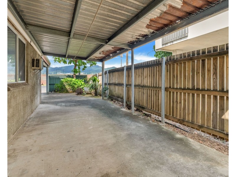 20 Tills Street, Westcourt QLD 4870