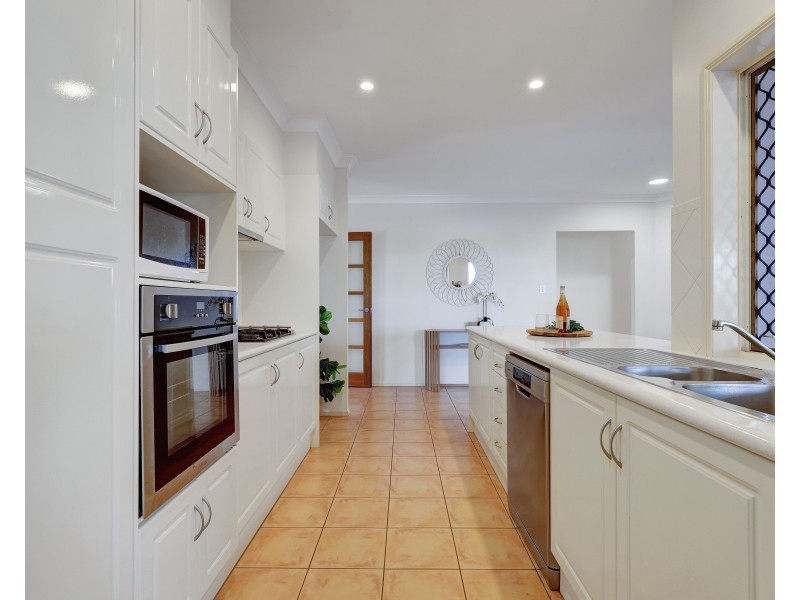 40 Herald Street, Bentley Park QLD 4869