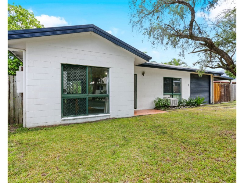 6 Yates Court, White Rock QLD 4868