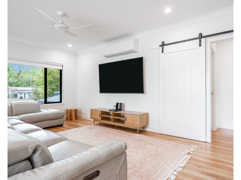 31 Black Gully Road, Tinaroo QLD 4872