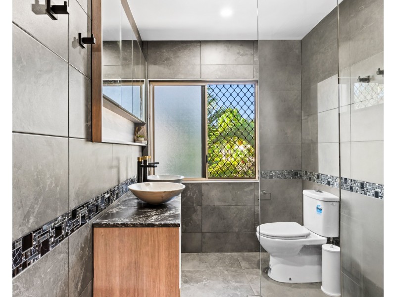 12/5 Charlotte Close, Woree QLD 4868