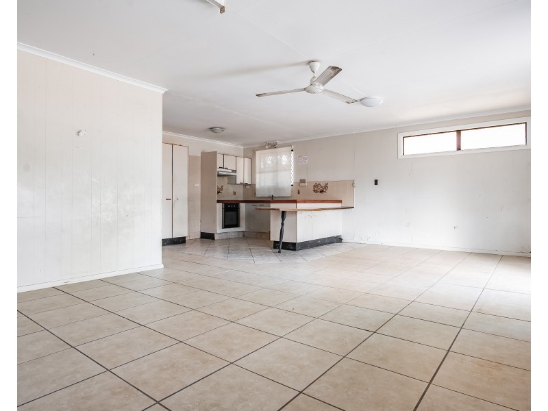 13 Herries Street, Earlville QLD 4870