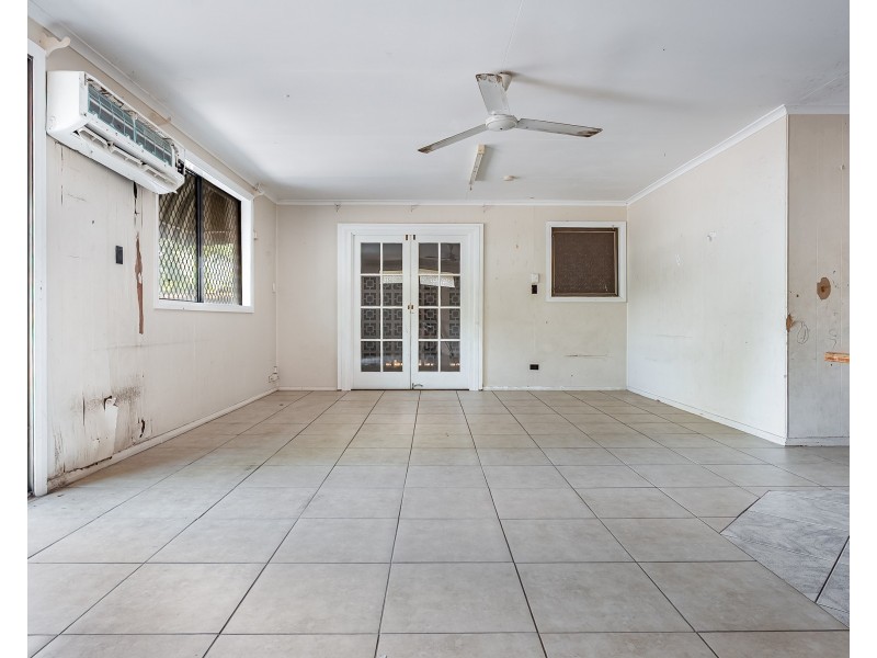 13 Herries Street, Earlville QLD 4870