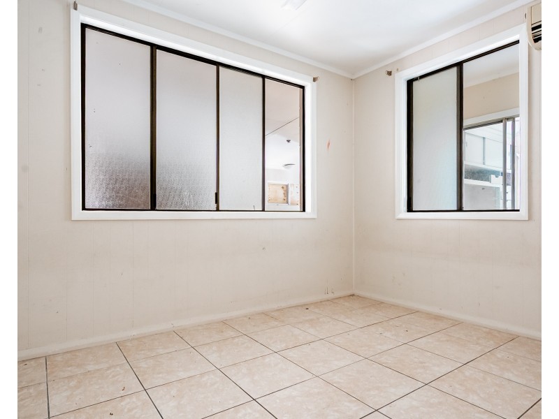 13 Herries Street, Earlville QLD 4870