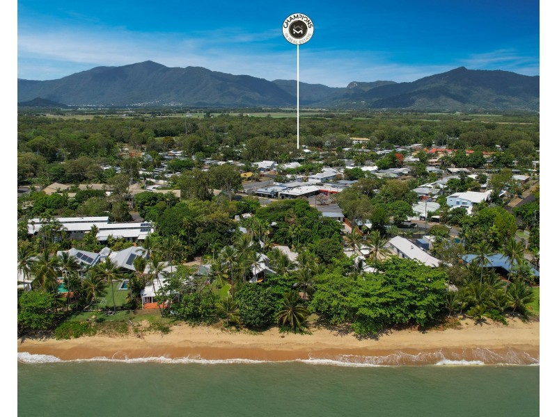 9 Mimosa Street, Holloways Beach QLD 4878