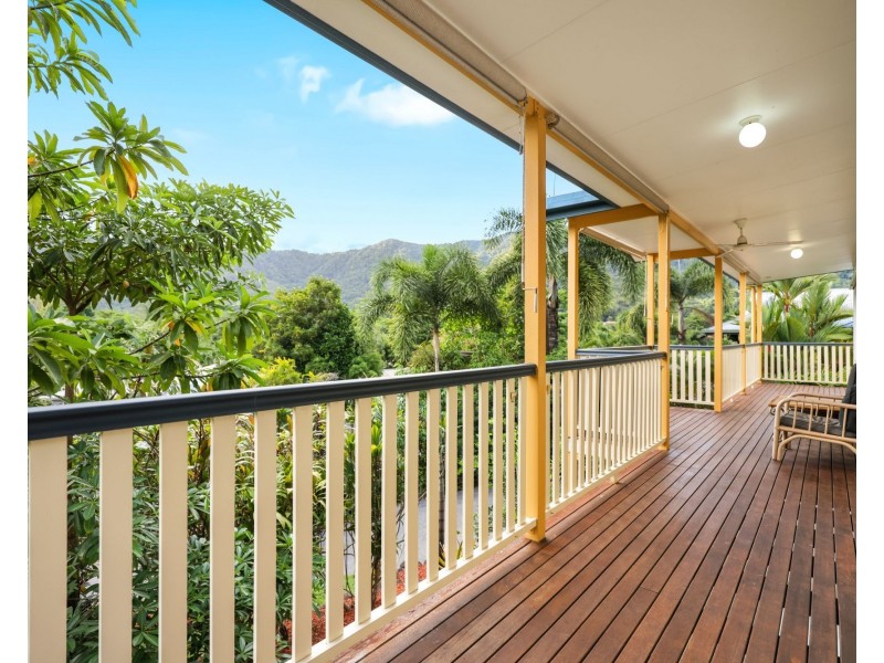 6 Powell Place, Bentley Park QLD 4869