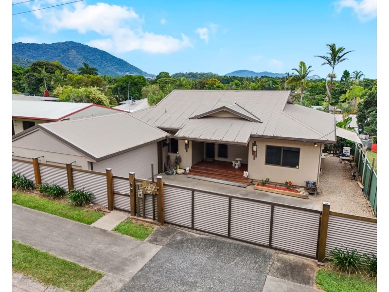 82 Anderson Road, Woree QLD 4868