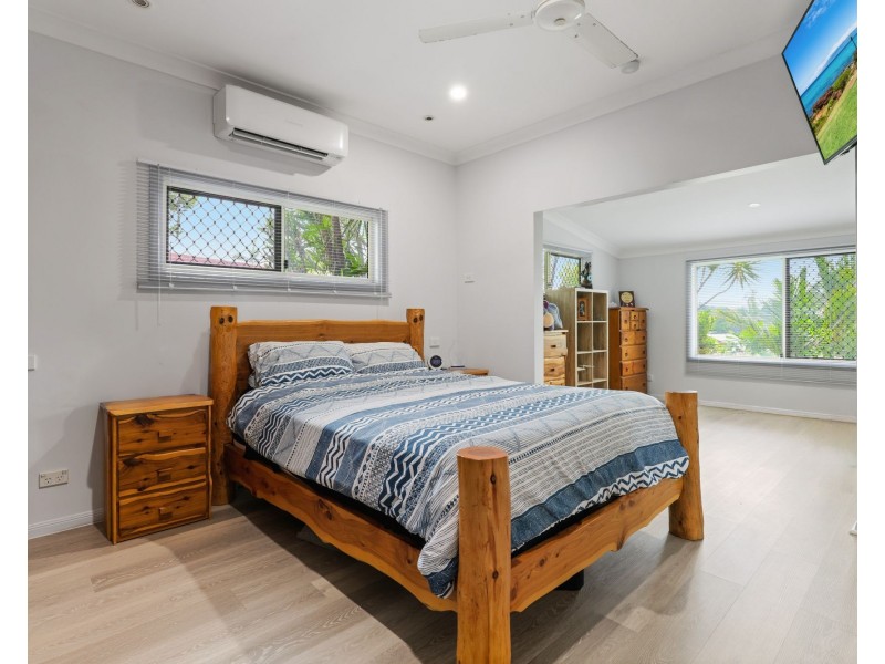82 Anderson Road, Woree QLD 4868
