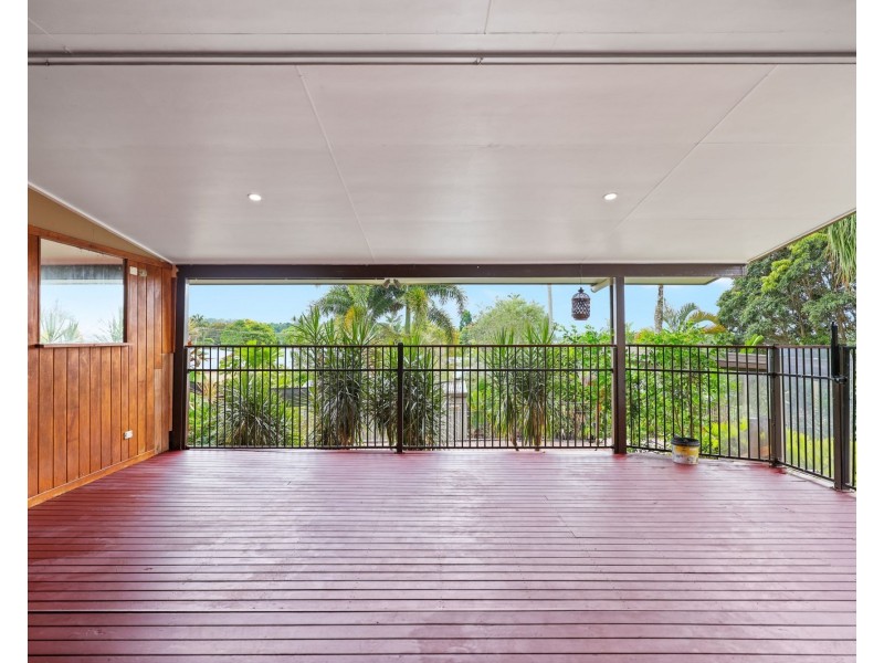82 Anderson Road, Woree QLD 4868