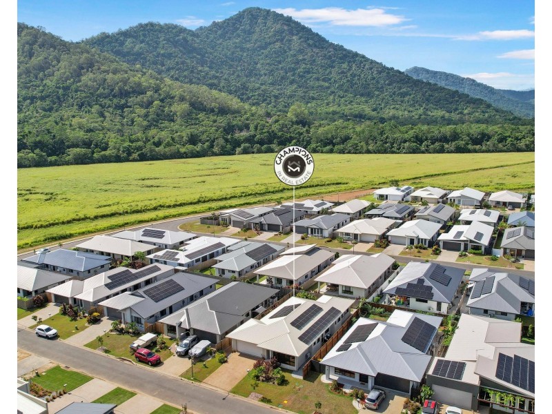 17 Oxbow Loop, Redlynch QLD 4870