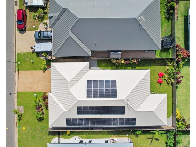 17 Oxbow Loop, Redlynch QLD 4870